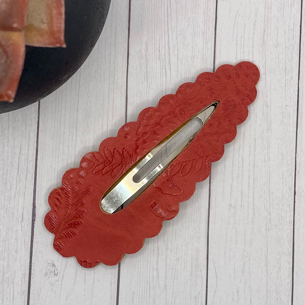 4” Deep Red Embroidered Scalloped Snap Clip